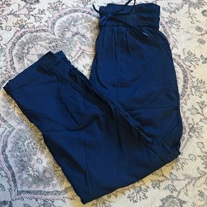 New Lululemon size 4 Workout Pants